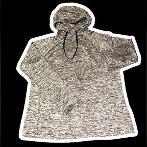 Fitted activewear long sleeve shirt, with hood! Breathable material!